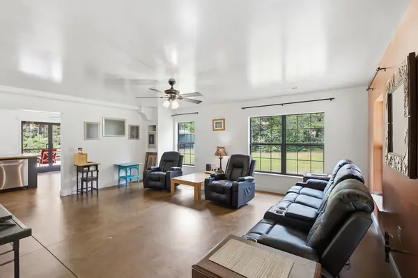 1405 Trace Creek Rd, Hohenwald, TN 38462