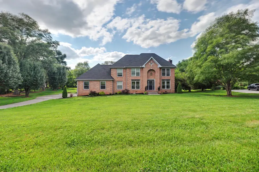 1012 Stirlingshire Dr, Hendersonville, TN 37075 - #2