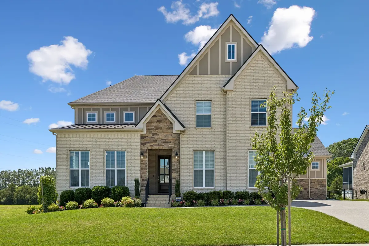 5011 High Park Hill Dr, Arrington, TN 37014 - #1