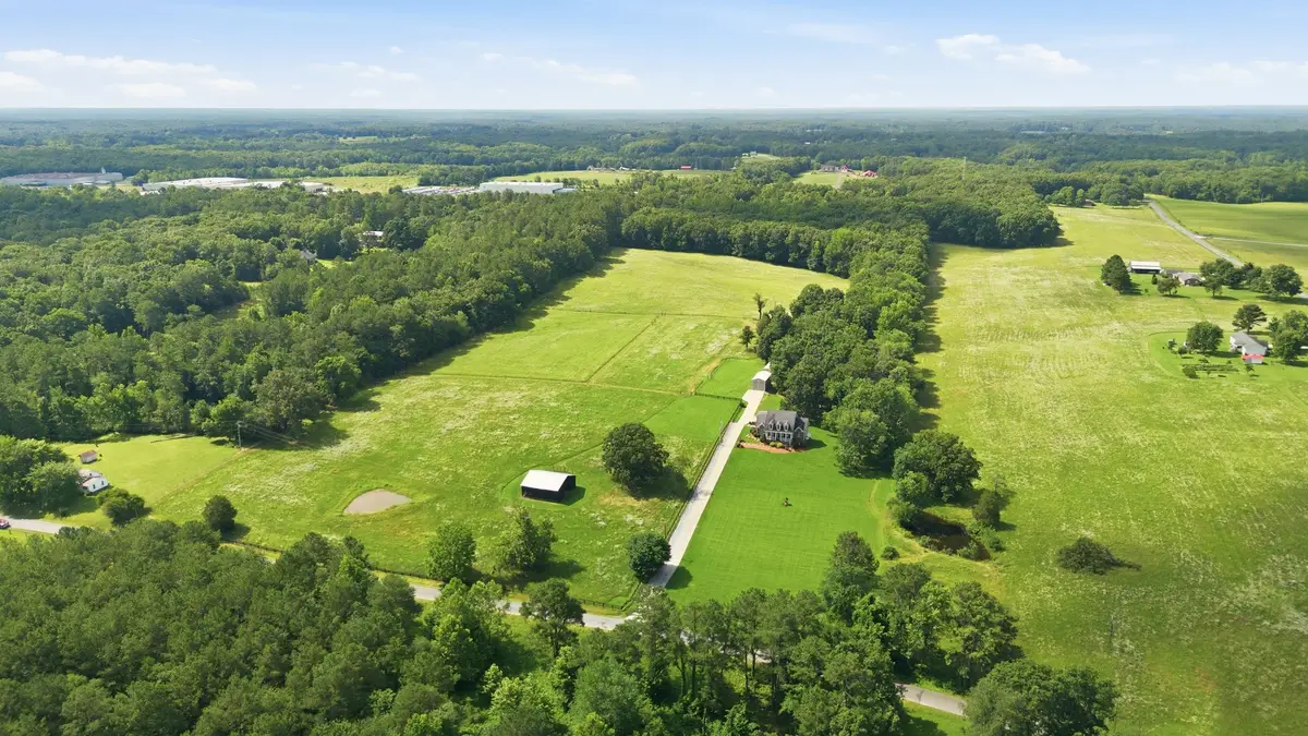1955 Trace Creek Road, Mc Ewen, TN 37101 - #1