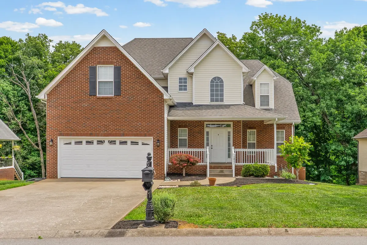 1211 Viewmont Dr, Clarksville, TN 37040 - #1