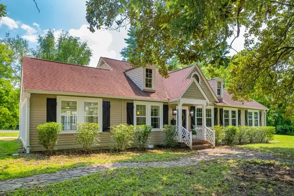 1989 Hampshire Pike, Columbia, TN 38401