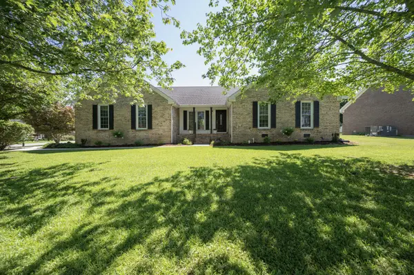 152 Greenbriar Cir, Manchester, TN 37355