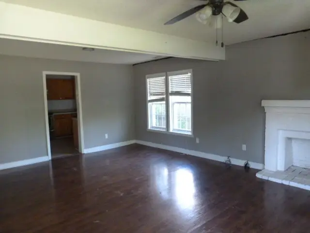 1303 E Lincoln St, Tullahoma, TN 37388 - #3