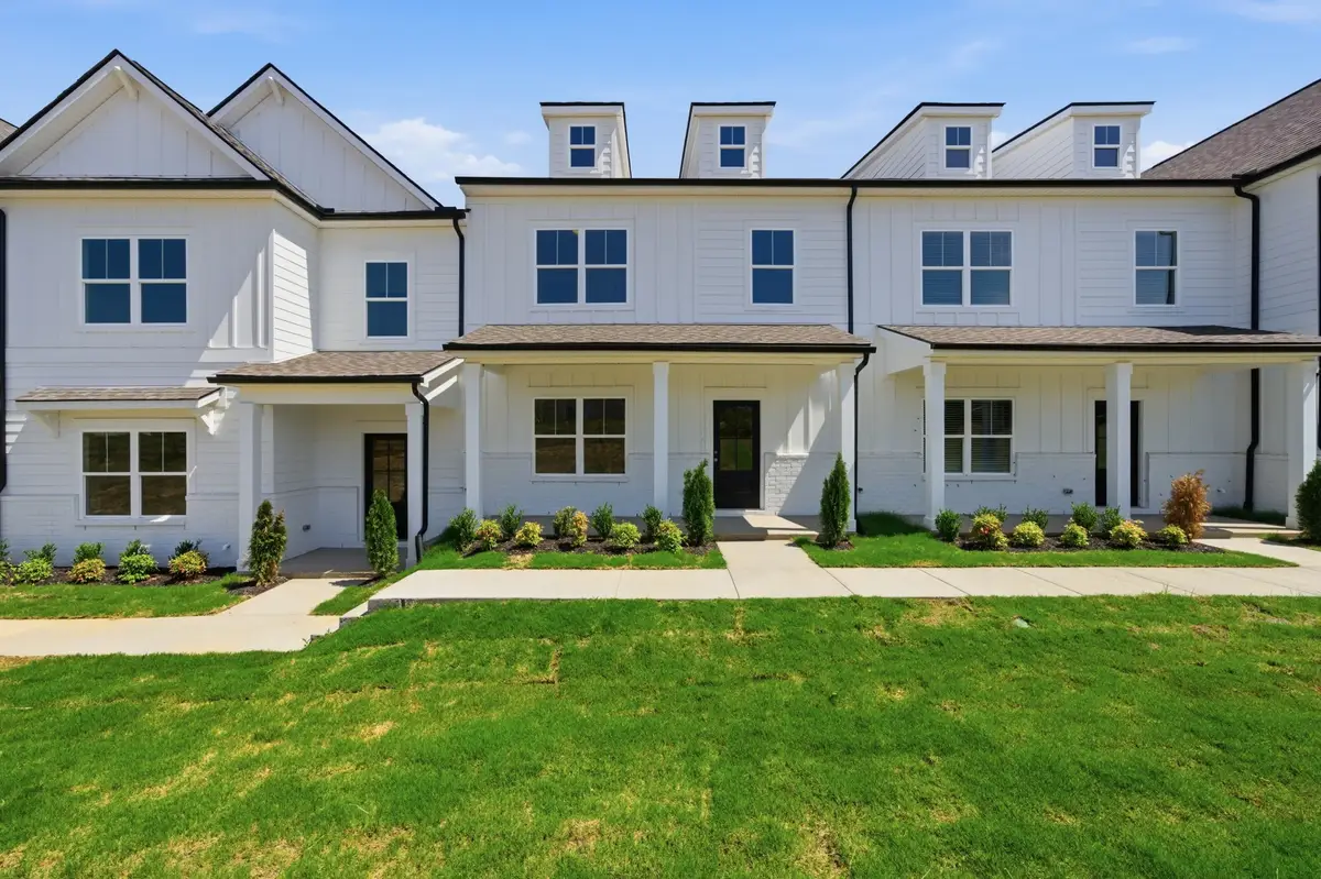 203 Martindale Ln, Clarksville, TN 37043 - #1