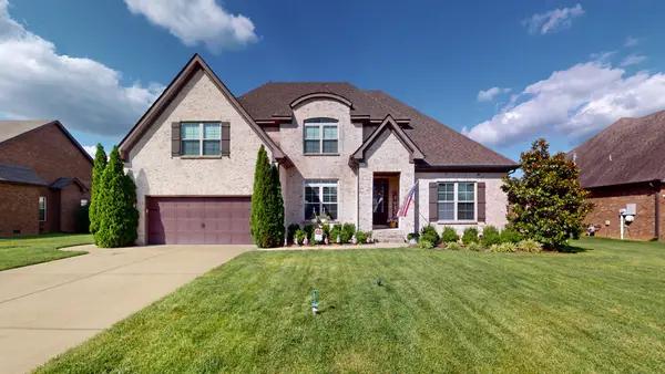 5709 Iverson Dr, Murfreesboro, TN 37127
