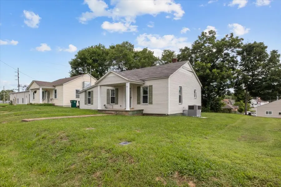 32 High St, McEwen, TN 37101 - #3