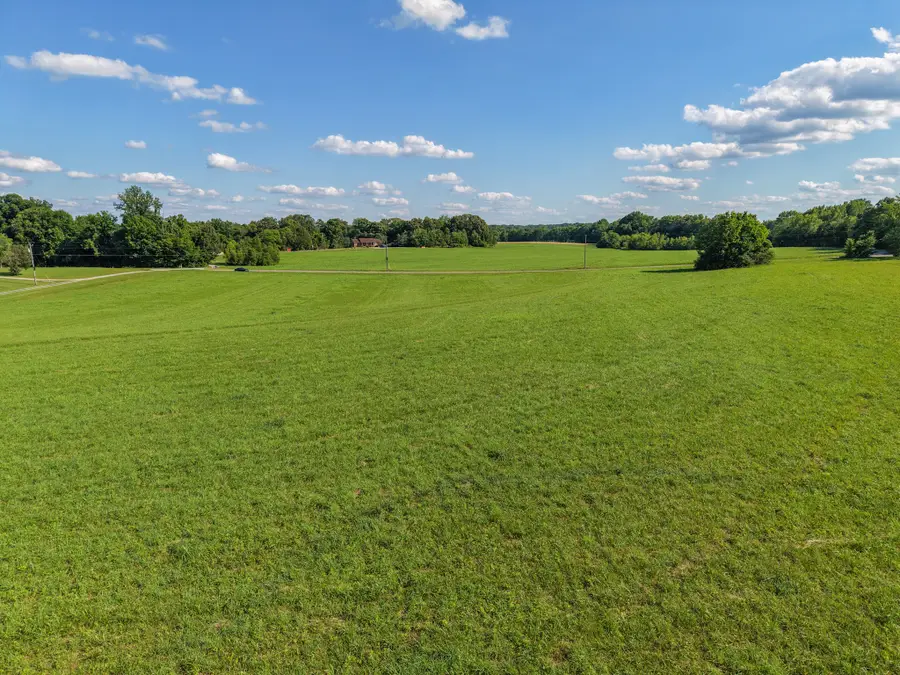 5 Poplar Ridge Rd, Chapmansboro, TN 37035 - #2