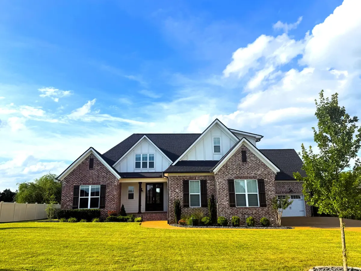 731 Farmington Dr, Lebanon, TN 37087 - #1