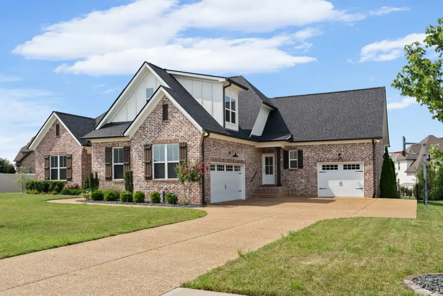731 Farmington Dr, Lebanon, TN 37087 - #3
