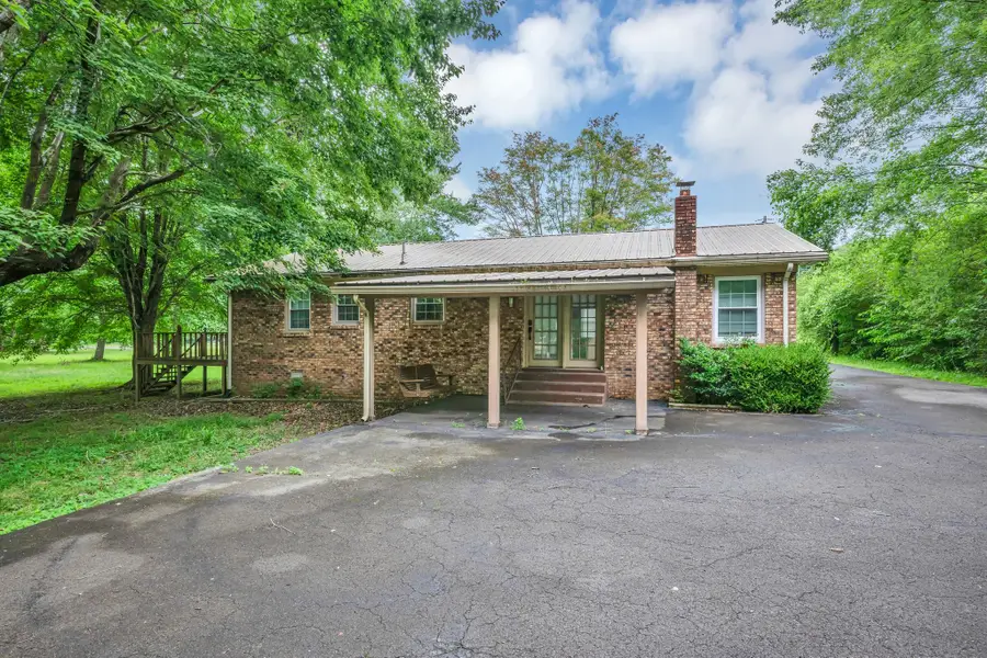 100 Kennel Rd, Dickson, TN 37055 - #2