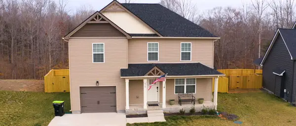 479 Ridge Top Ct, Clarksville, TN 37040