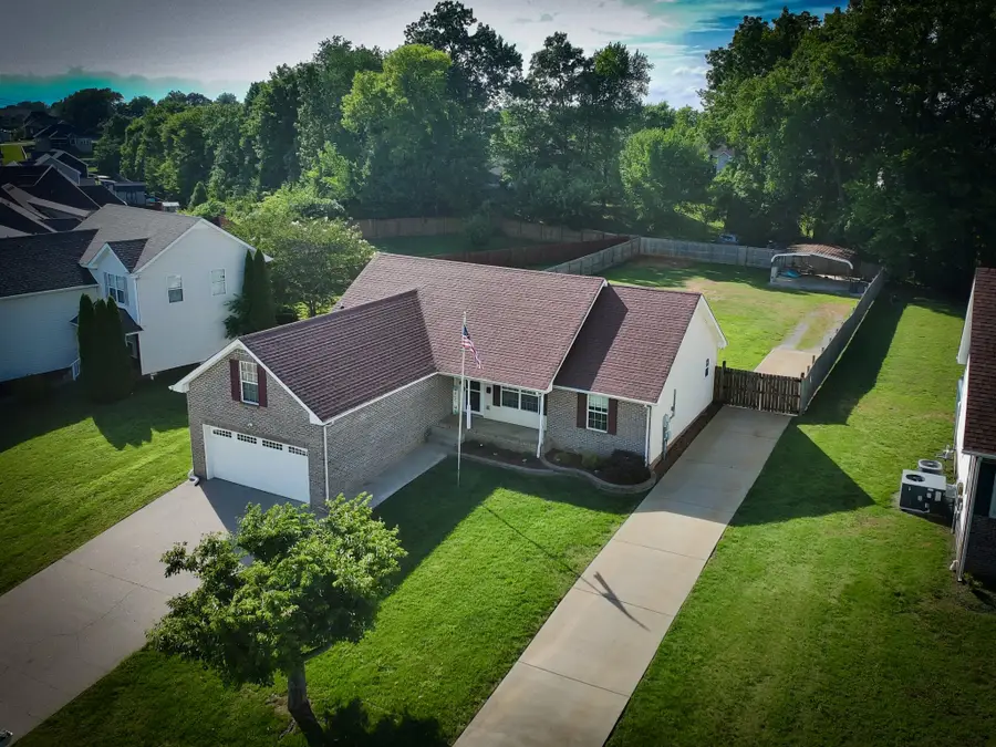 3510 Clover Hill Dr S, Clarksville, TN 37043 - #3