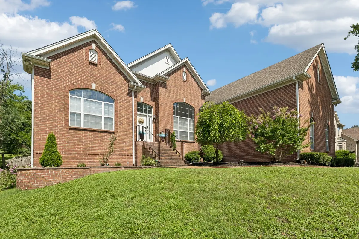 830 Loretta Dr, Goodlettsville, TN 37072 - #1