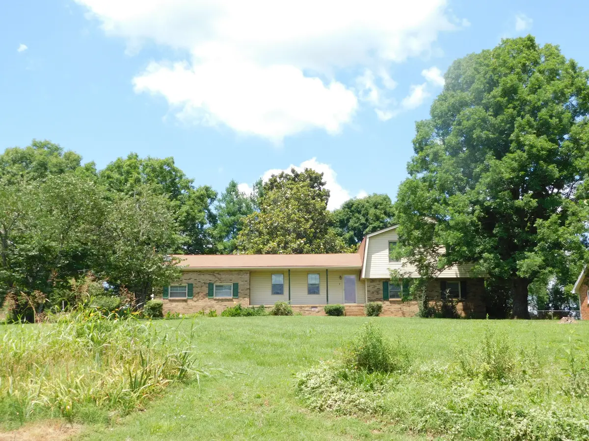 319 Harsh Ln, Castalian Springs, TN 37031 - #1