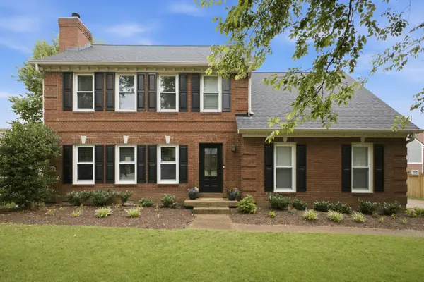 519 Hampton Height Ln, Franklin, TN 37064