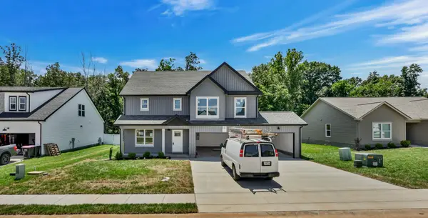 175 Leitrim Dr, Clarksville, TN 37042