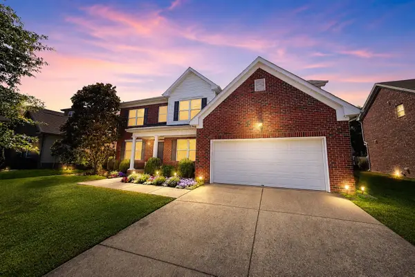 5037 Saint Ives Dr, Murfreesboro, TN 37128