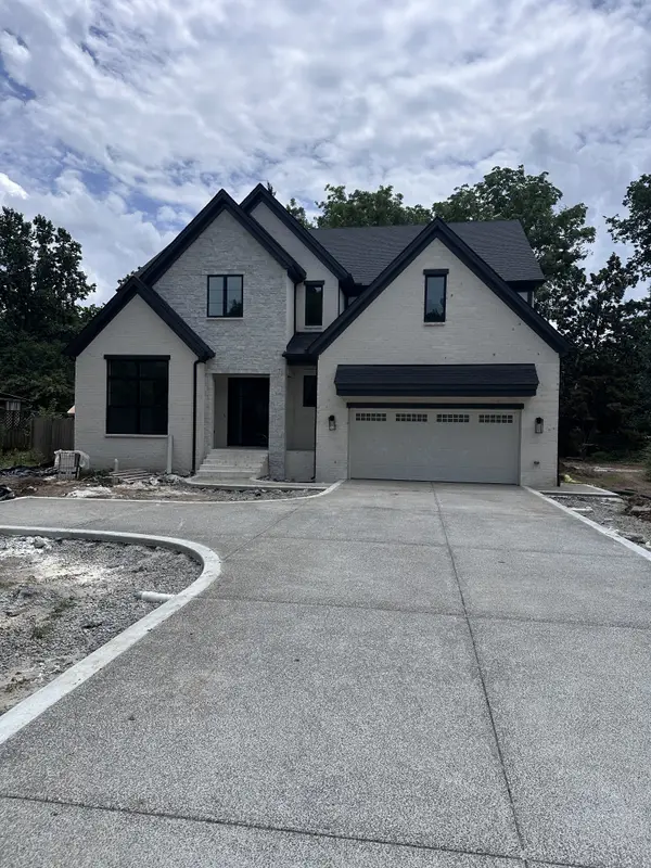 1103 Maplehurst Ln, Nashville, TN 37204