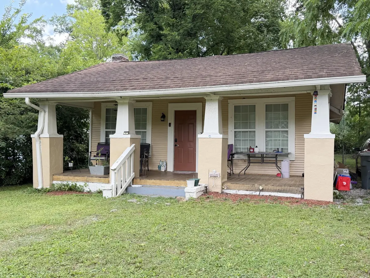 16 Woodvale Avenue, Chattanooga, TN 37411 - #1