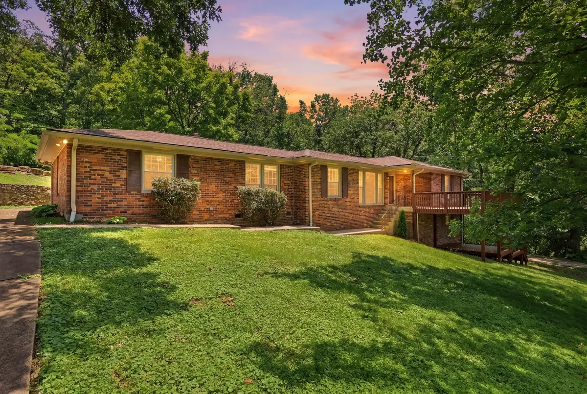 600 Vanoke Dr, Madison, TN 37115 - #1