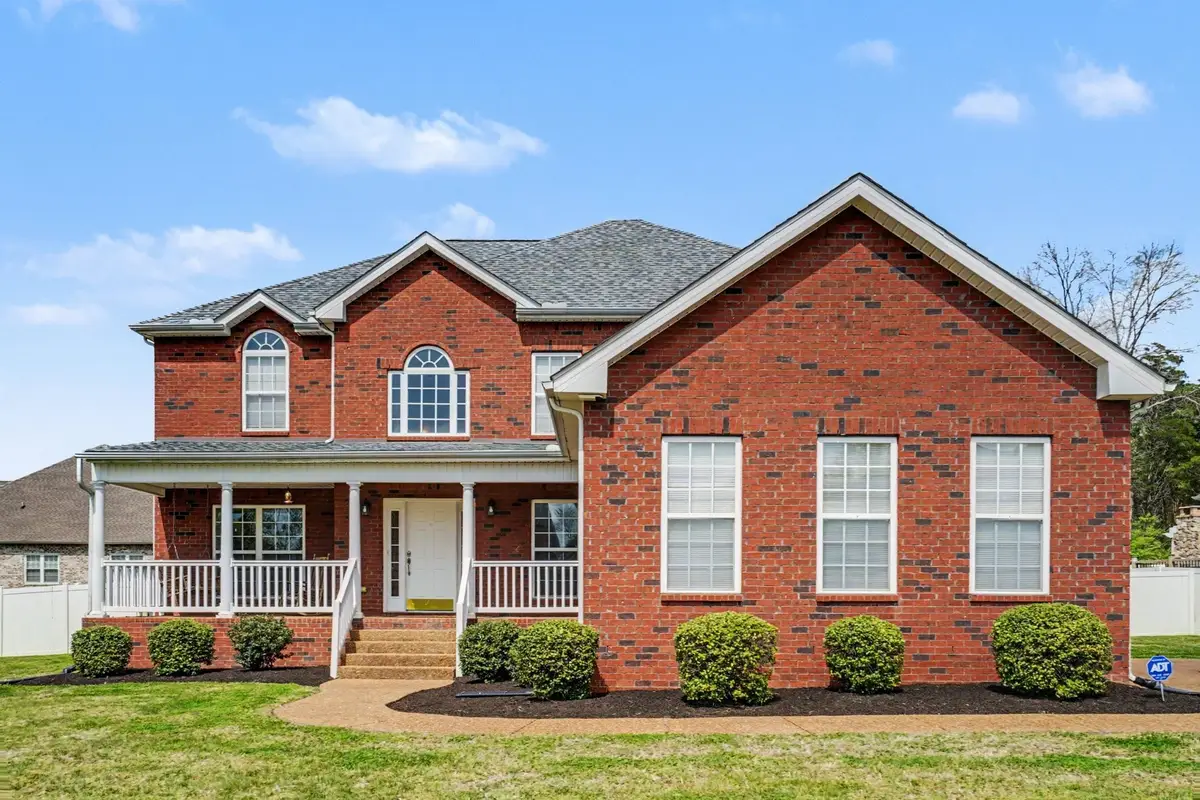 107 Seven Springs Dr, Mount Juliet, TN 37122 - #1
