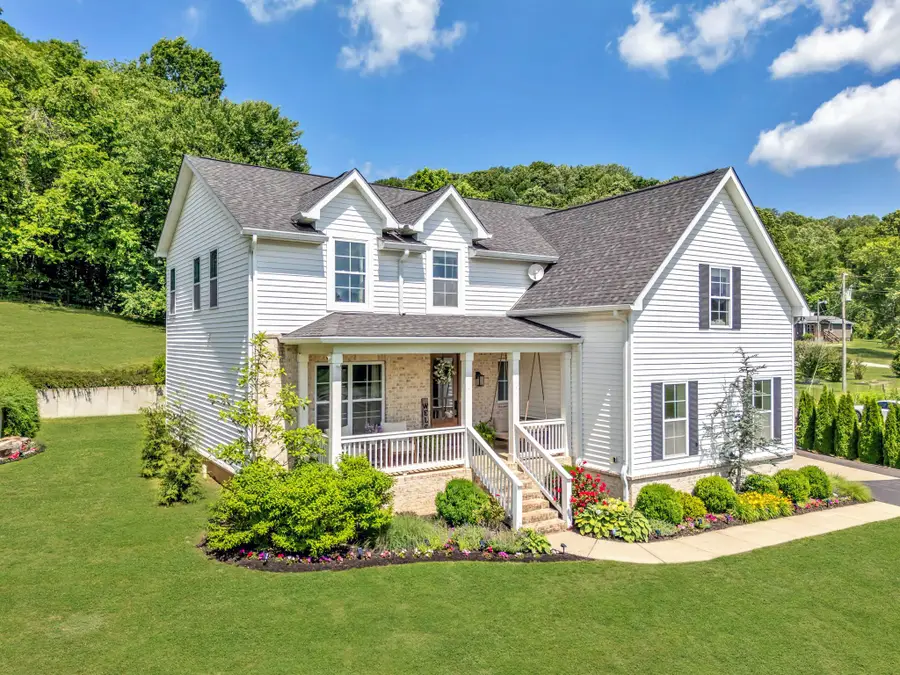 1779 Cayce Springs Rd, Thompsons Station, TN 37179 - #2