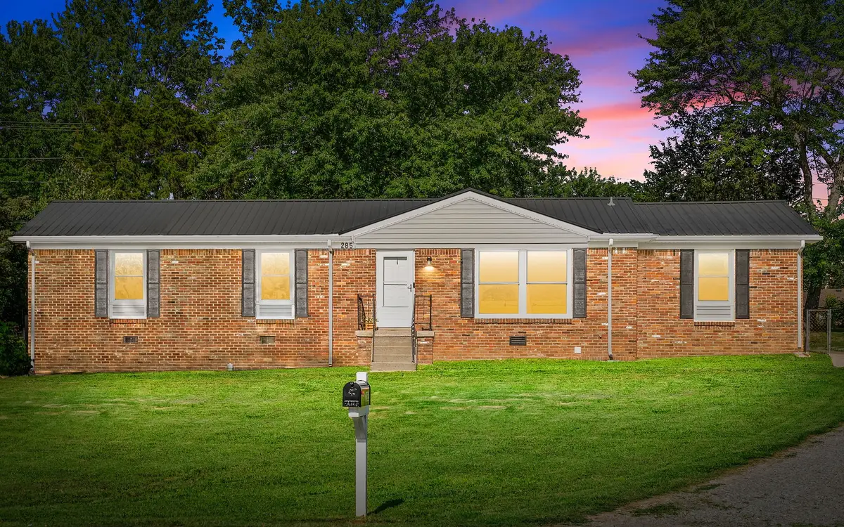 285 Melinda Dr, Clarksville, TN 37042 - #1