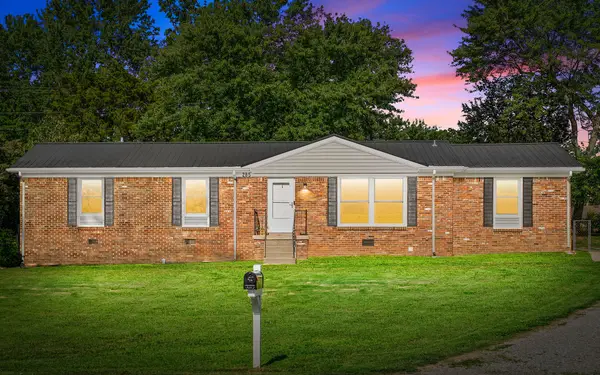 285 Melinda Dr, Clarksville, TN 37042