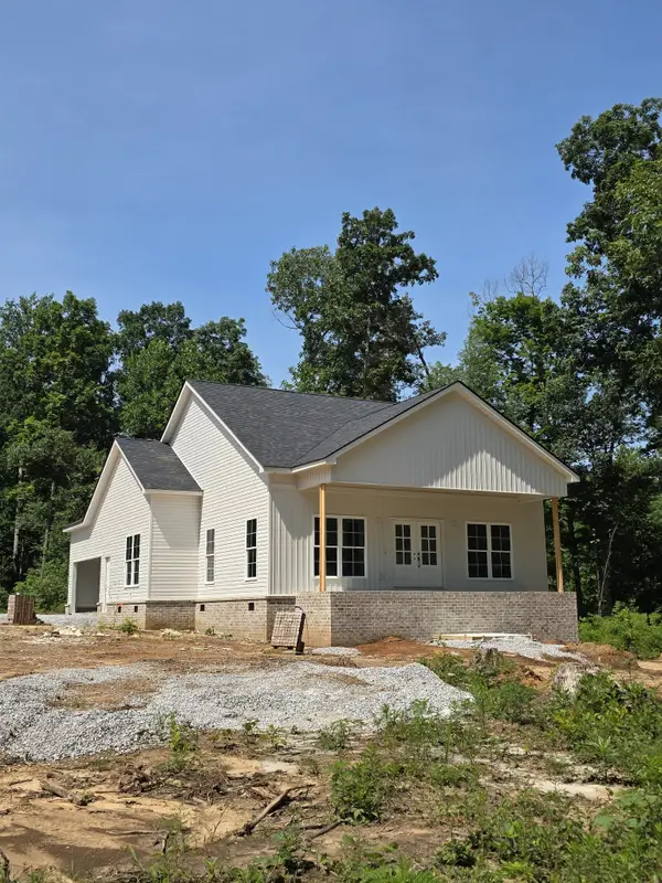 6224 Asbury Rd, Manchester, TN 37355