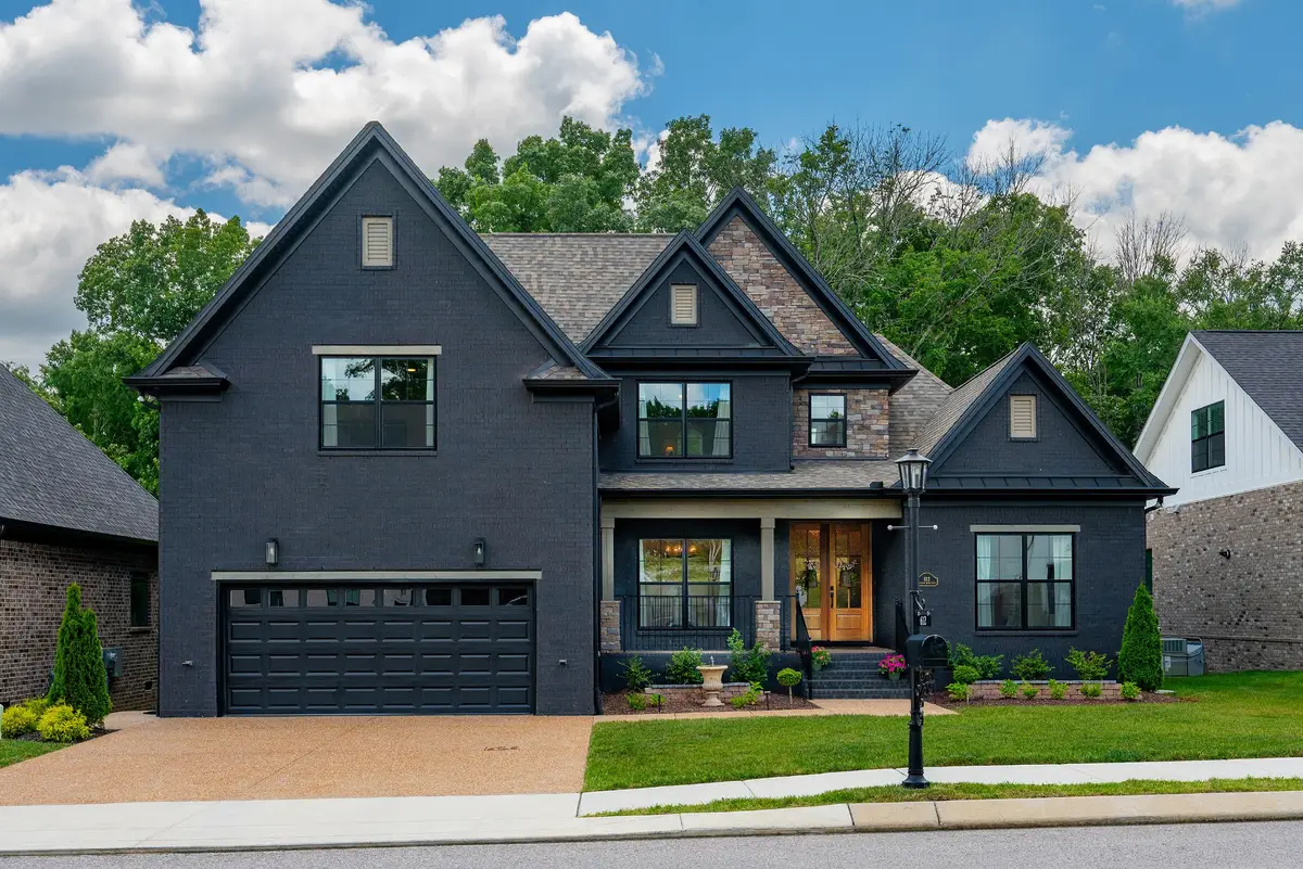 612 Hollow Wood Trl, Mount Juliet, TN 37122 - #1