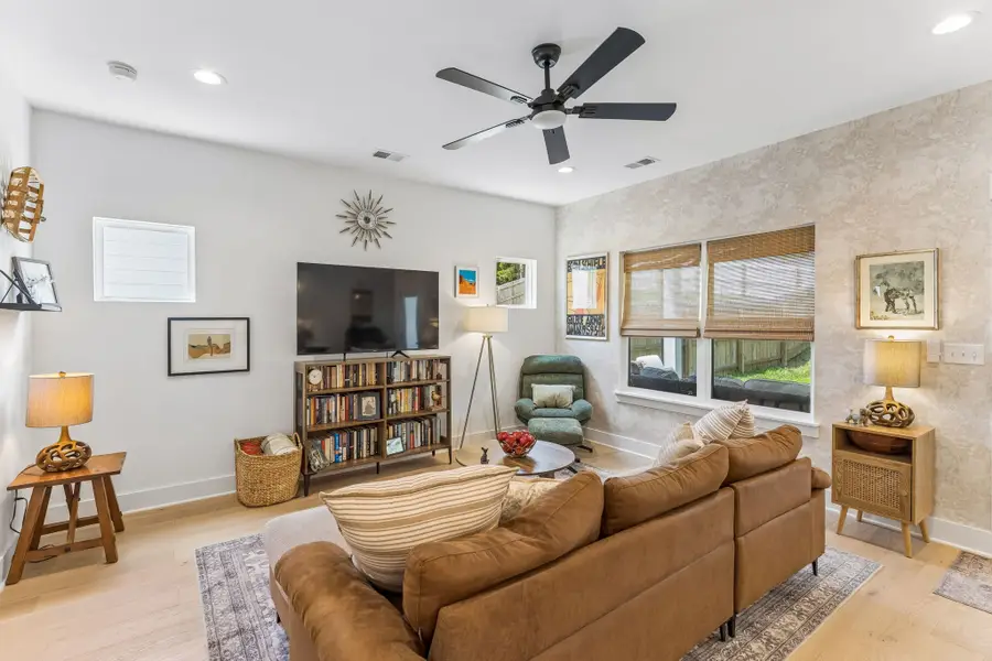 2025 Pleasant Cv, Nashville, TN 37214 - #3