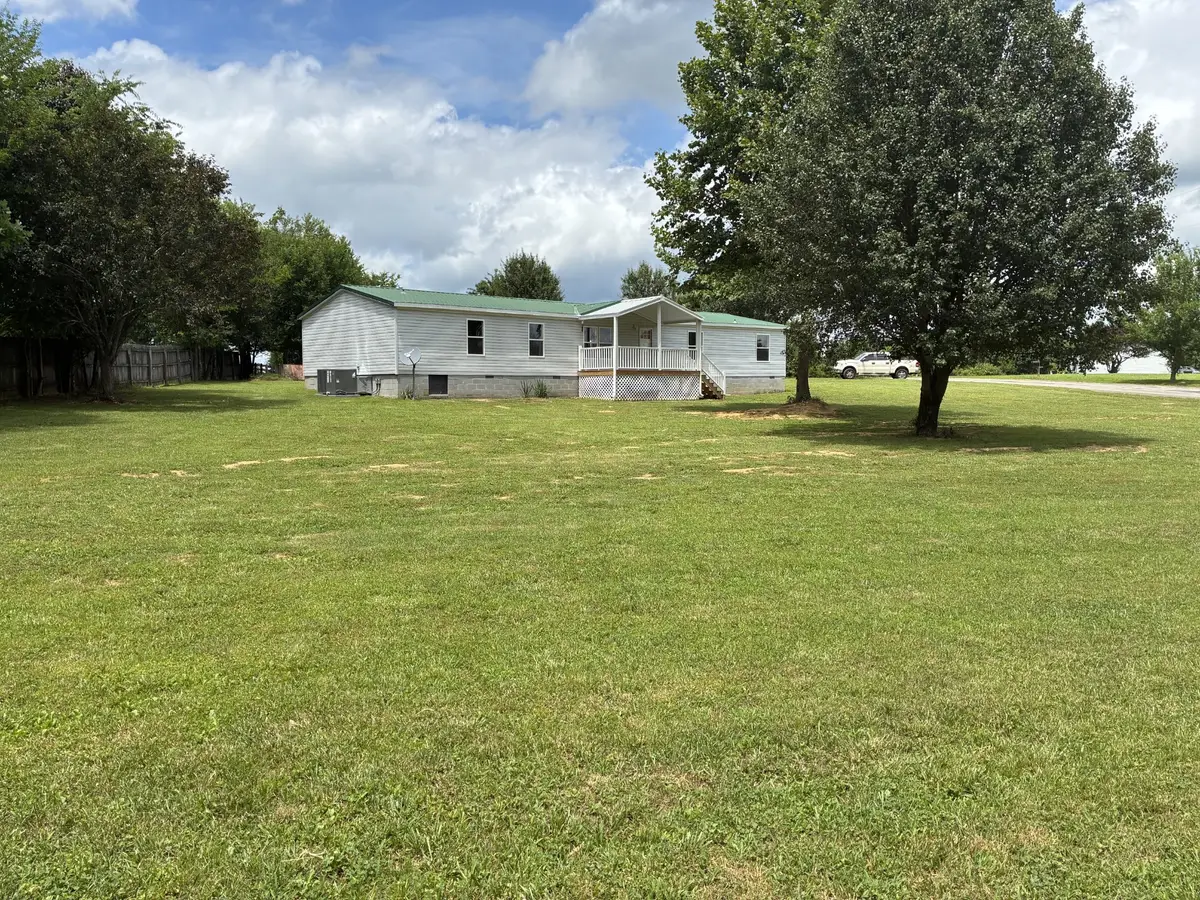 11 Sunrise Dr, Lawrenceburg, TN 38464 - #1