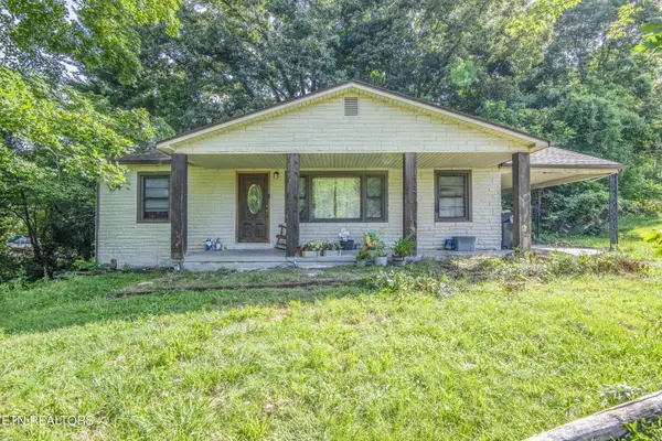 325 W Hills Drive, Lenoir City, TN 37771