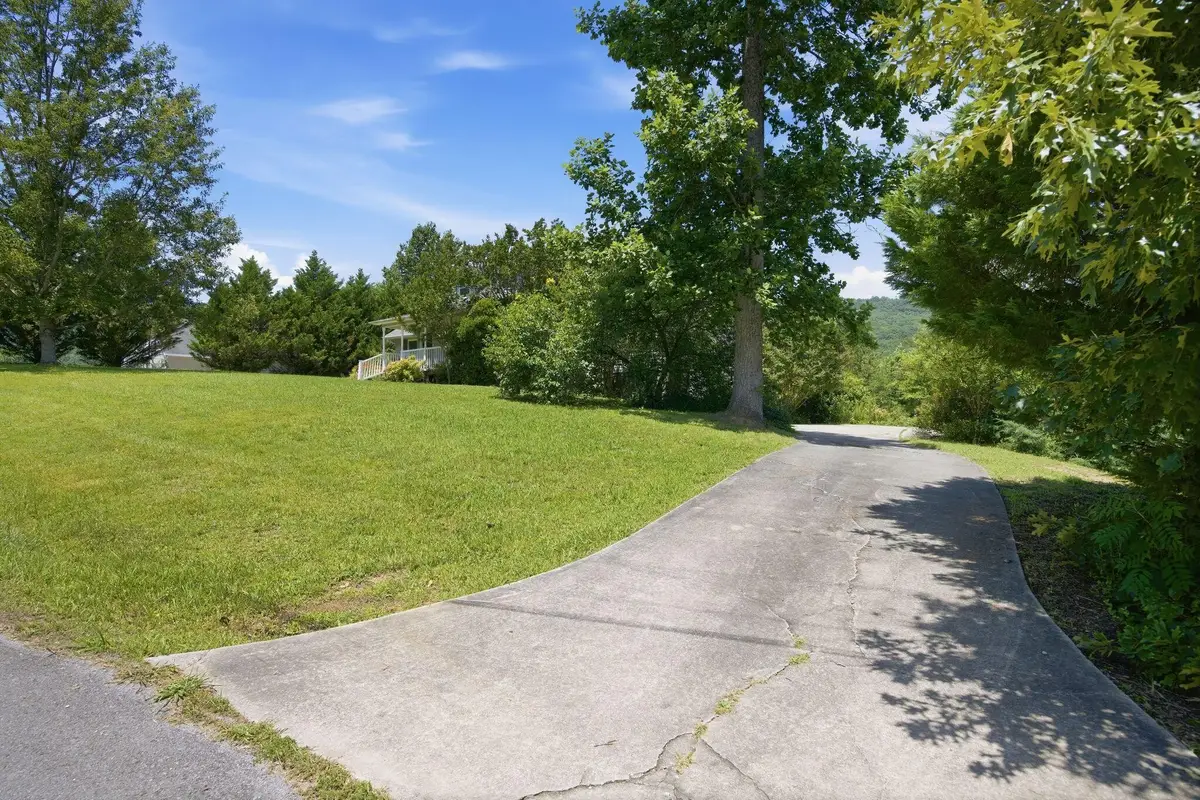 67 Whispering Pines Drive, Trenton, GA 30752 - #1