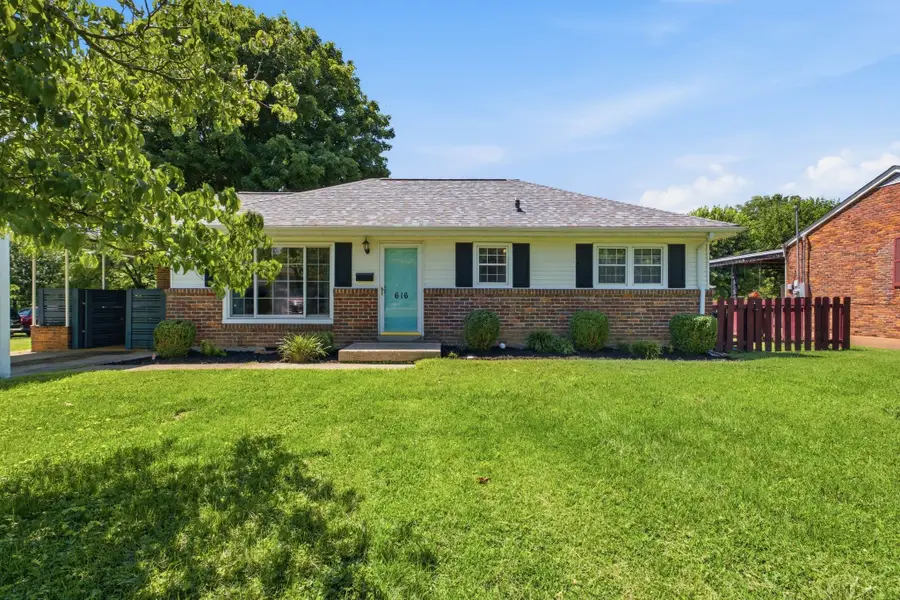 616 Hyde Park Ave, Gallatin, TN 37066 - #3