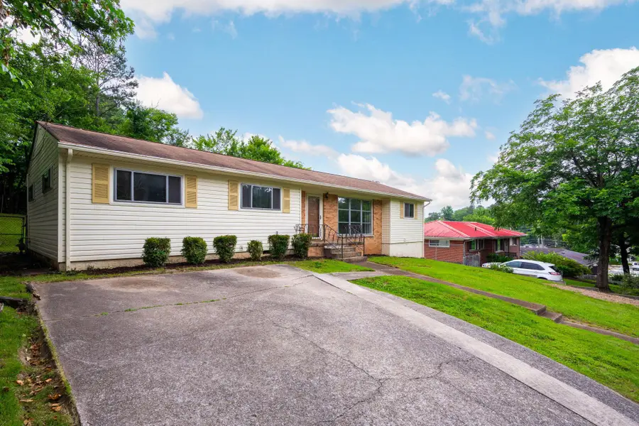 708 Claremont Circle, Chattanooga, TN 37412 - #2
