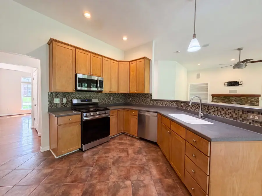 1027 Countess Ln, Spring Hill, TN 37174 - #2