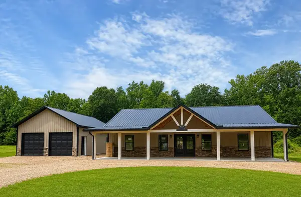 2853 Lick Creek Road, Linden, TN 37096