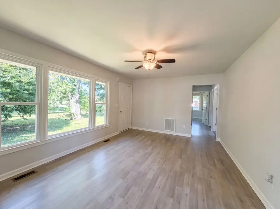1036 E Commerce St, Lewisburg, TN 37091 - #3