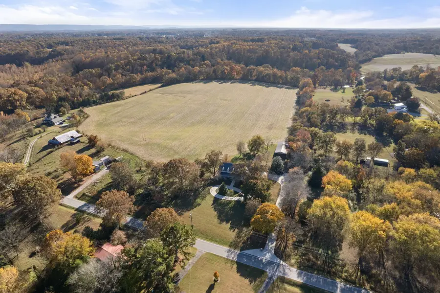 2301 Rock Creek Rd, Estill Springs, TN 37330 - #2