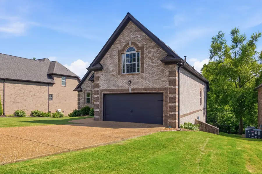 1104 Secretariat Dr, Mount Juliet, TN 37122 - #2
