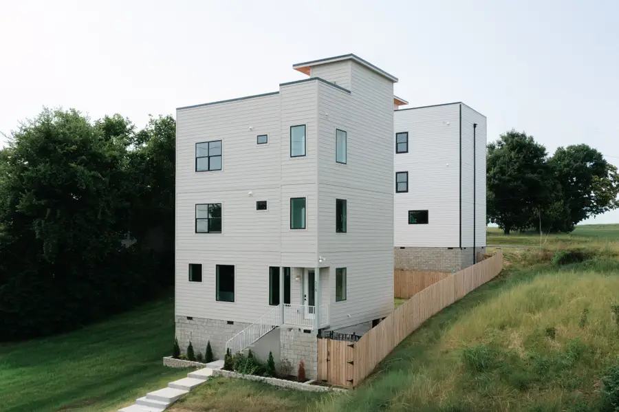 216 Meredith Ave, Nashville, TN 37210 - #2