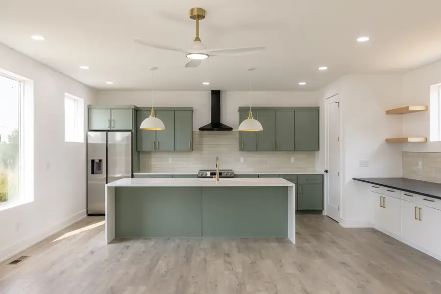 216 Meredith Ave, Nashville, TN 37210 - #3