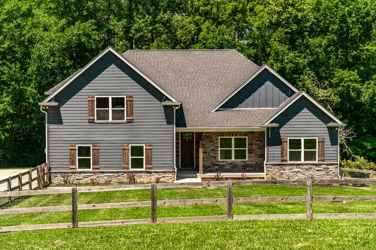 8326 Betts Rd, Greenbrier, TN 37073 - #1