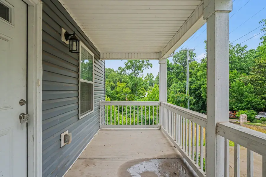 906 E Happy Hollow Dr, Clarksville, TN 37040 - #3