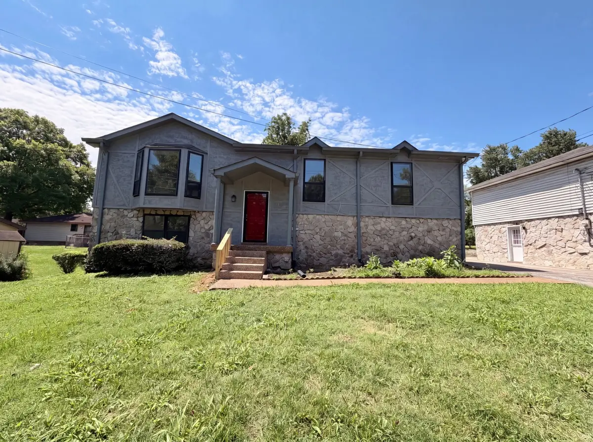 303 Paragon Mills Rd, Nashville, TN 37211 - #1