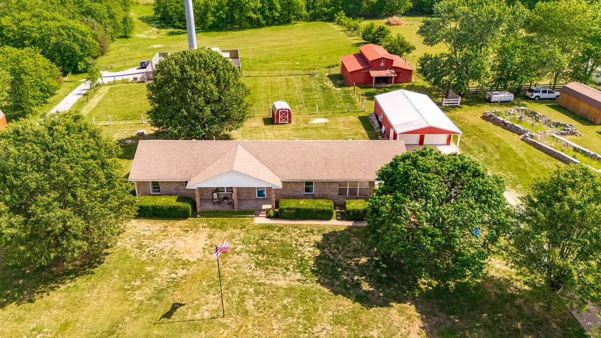 1976 Hartsville Pike, Gallatin, TN 37066 - #1