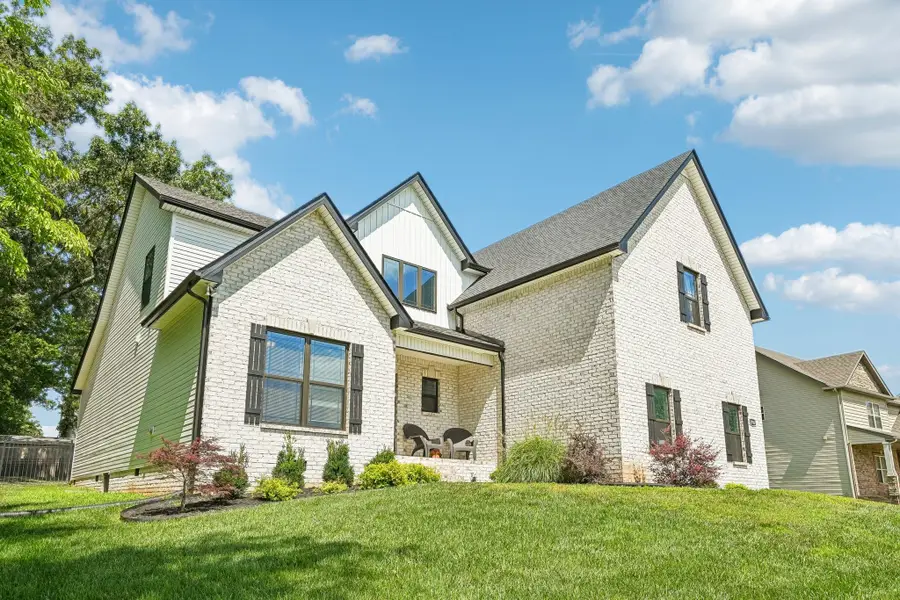 2900 Kirkwood Rd, Clarksville, TN 37043 - #3