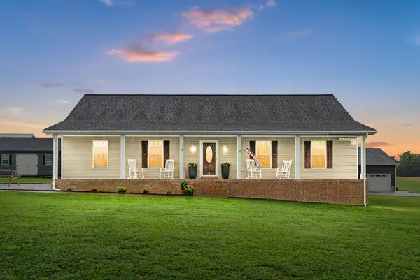 54 Victoria Dr, Cadiz, KY 42211